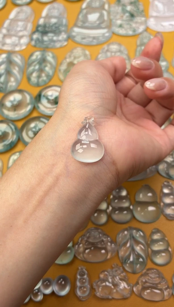 吊坠(不含链)未镶嵌翡翠56 葫芦 24.3 16.4 5.9