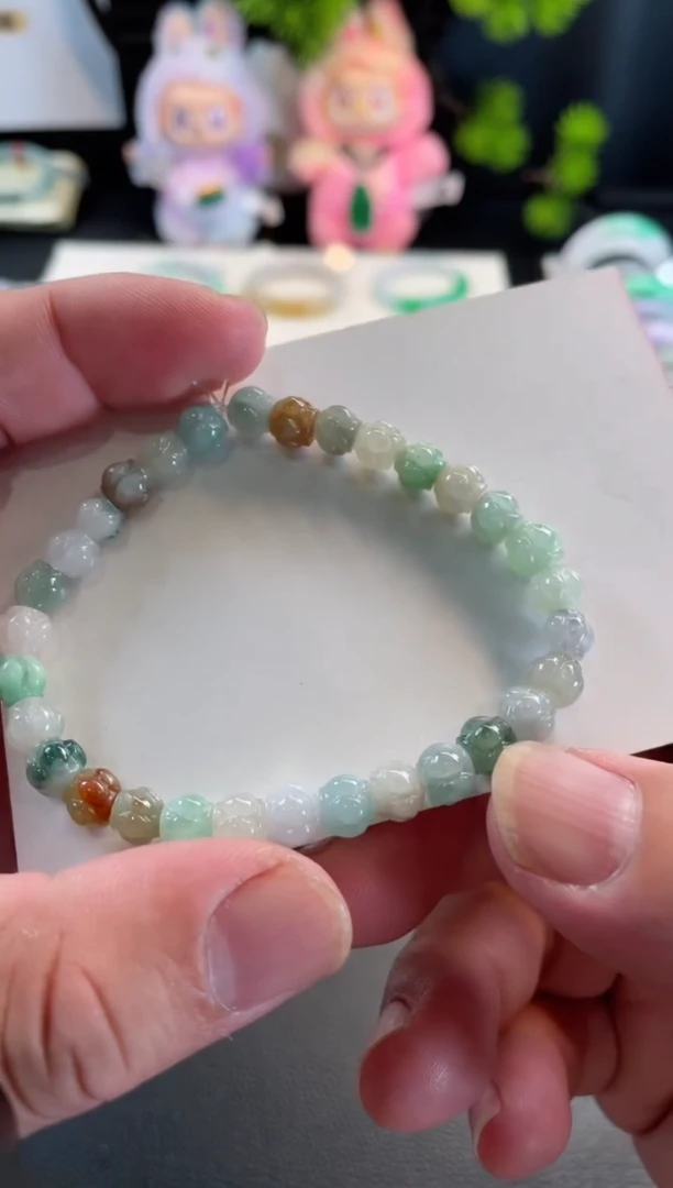 翡翠手镯未镶嵌手串