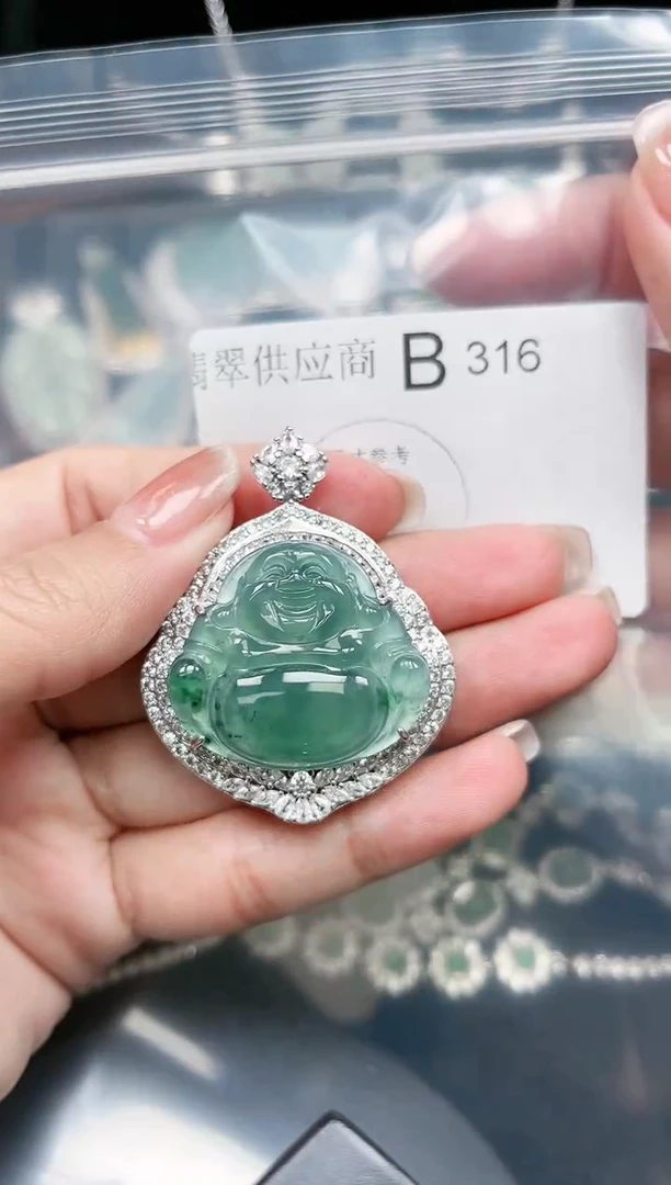 【闪购商品】翡翠颈饰未镶嵌316赠皮绳