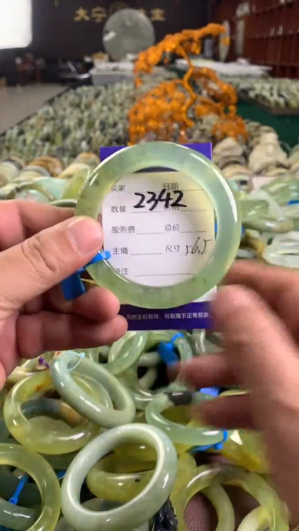 未镶嵌蛇纹石玉手镯2342
