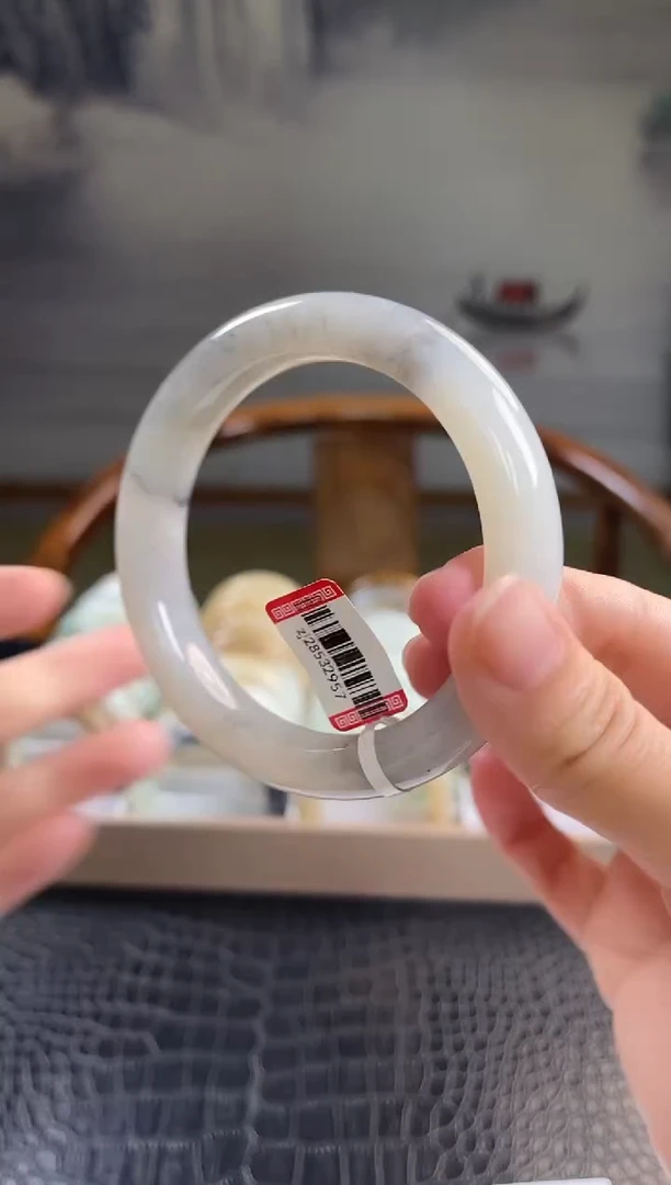 未镶嵌手镯和田玉60+圈口2957