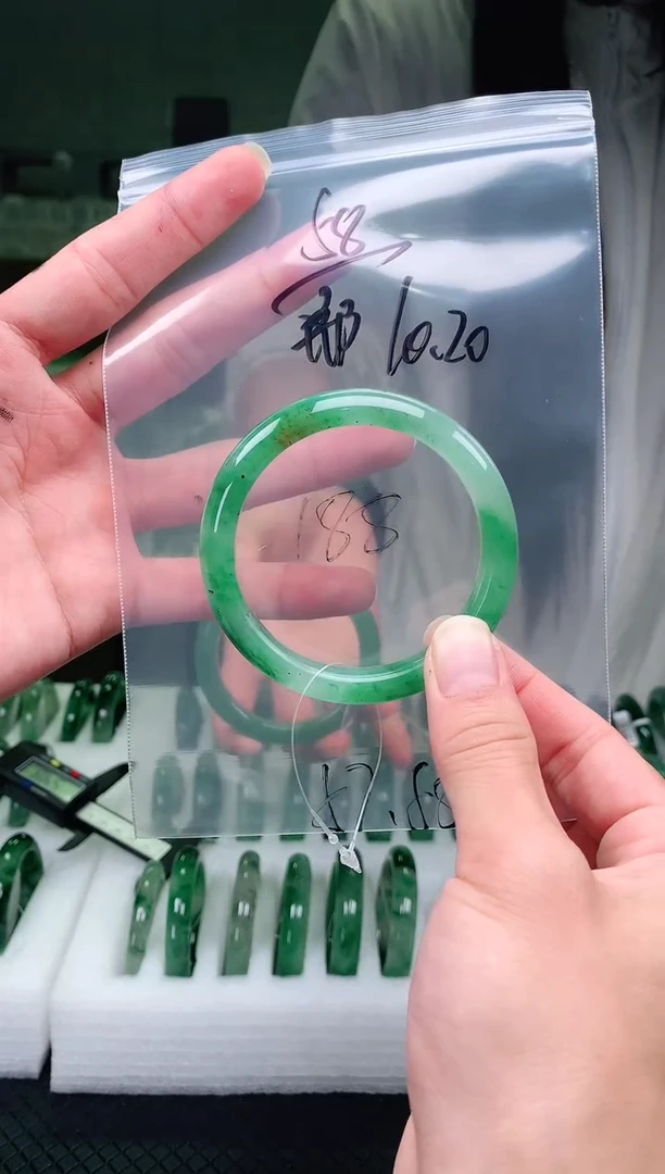 未镶嵌手镯石英质玉非洲翠手镯57-58圈口58号