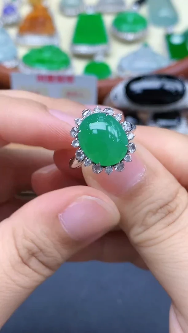 颈饰18K金镶嵌翡翠599-中国好珍宝