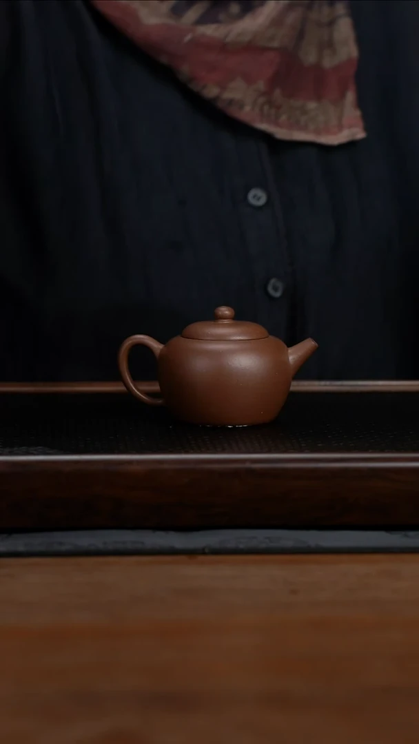 茶壶紫砂130cc黄龙山原矿百年老紫泥古莲子29