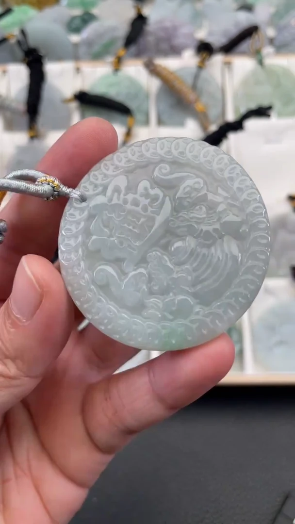 颈饰未镶嵌翡翠天然缅甸翡翠A货100