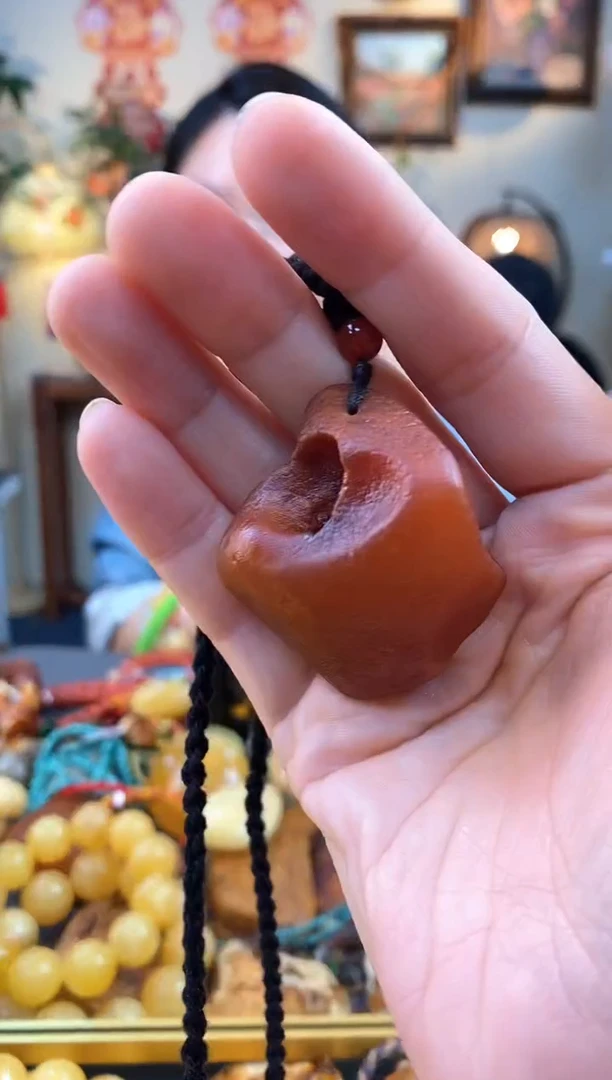 【闪购商品】琥珀颈饰未镶嵌吊坠