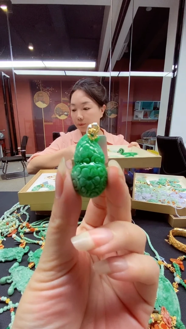 颈饰未镶嵌翡翠翡翠吊坠