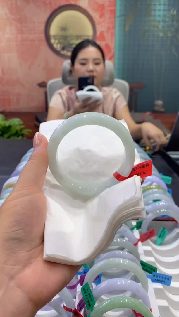未镶嵌手镯翡翠多人00020034