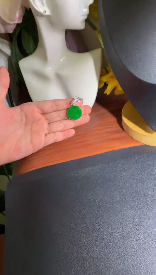 颈饰银S925镶嵌翡翠翡翠