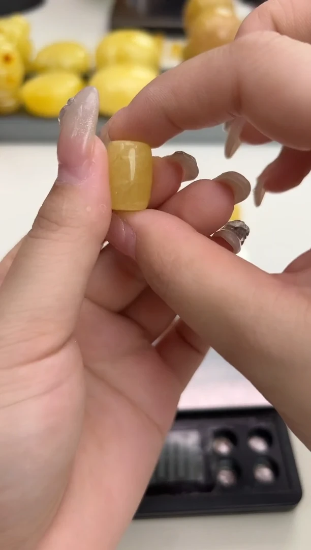 裸石琥珀未镶嵌琥珀蜜蜡吊坠
