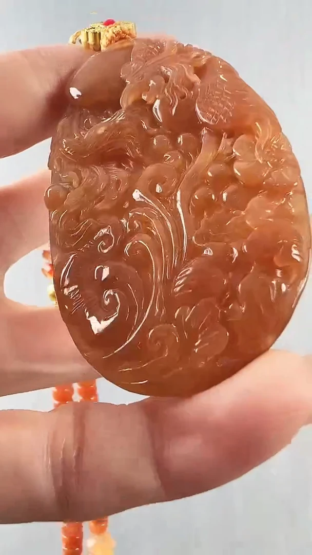 颈饰未镶嵌翡翠凤穿牡丹