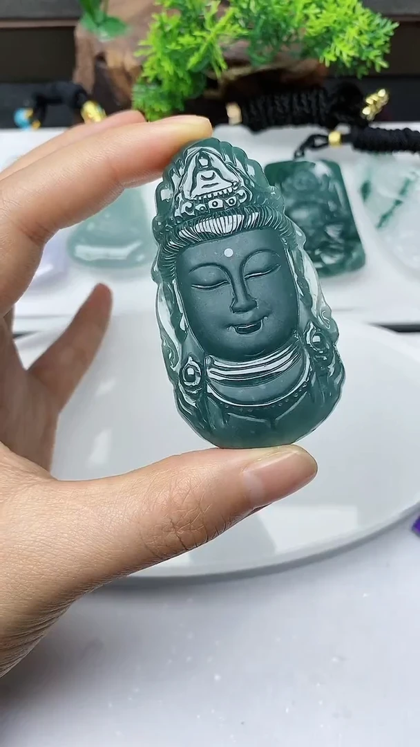 【闪购商品】翡翠颈饰未镶嵌