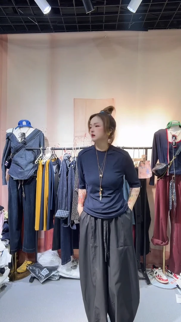 云云严选 藏青短袖024