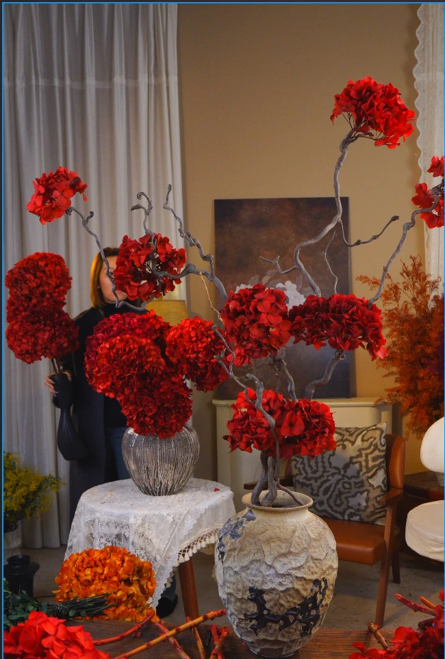 【龙鳞花悦】高级复古红  节日绣球必备永生花花束