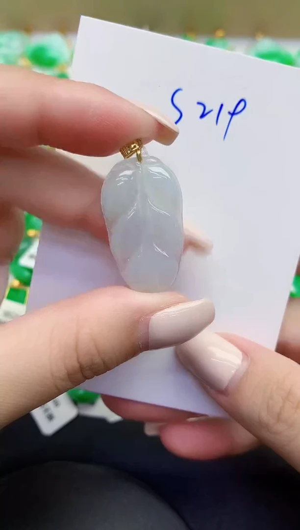 颈饰未镶嵌翡翠缅甸天然翡翠A货