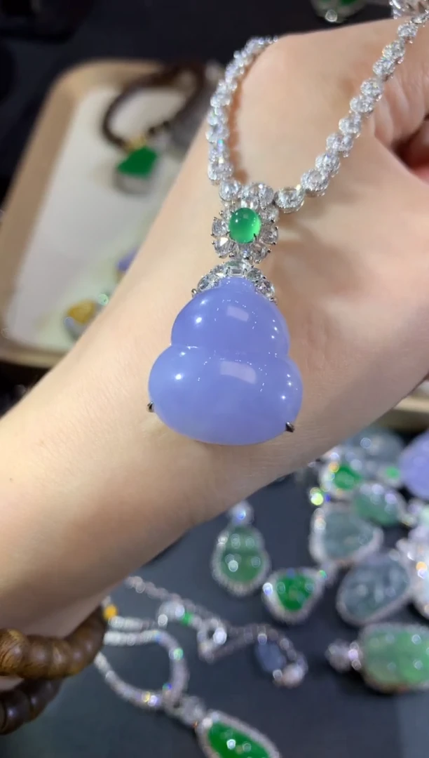 吊坠(不含链)18K金镶嵌翡翠157-葫芦（不含链扣
