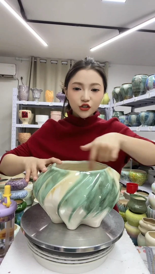 【1.4】花盆尺寸高：16 口：14.5