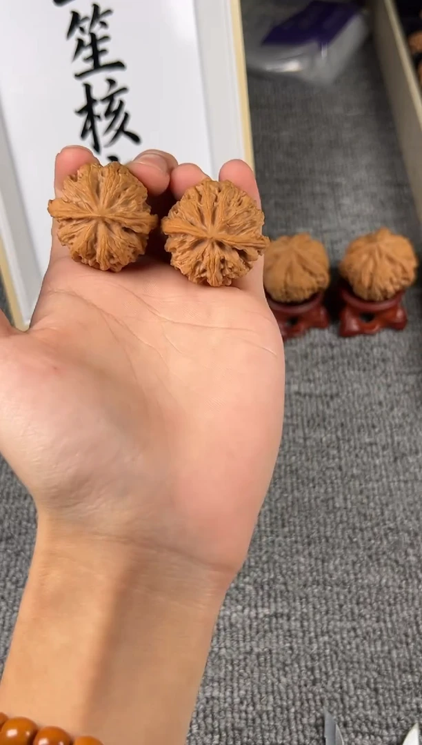 吊坠文玩核桃36尺苹果园5号