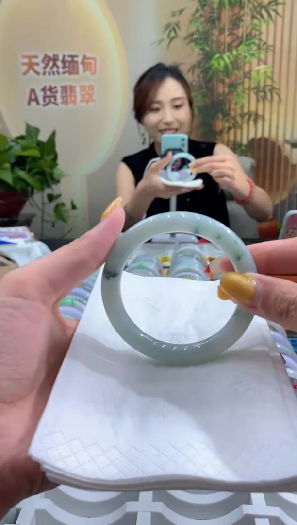 翡翠手镯未镶嵌000035377
