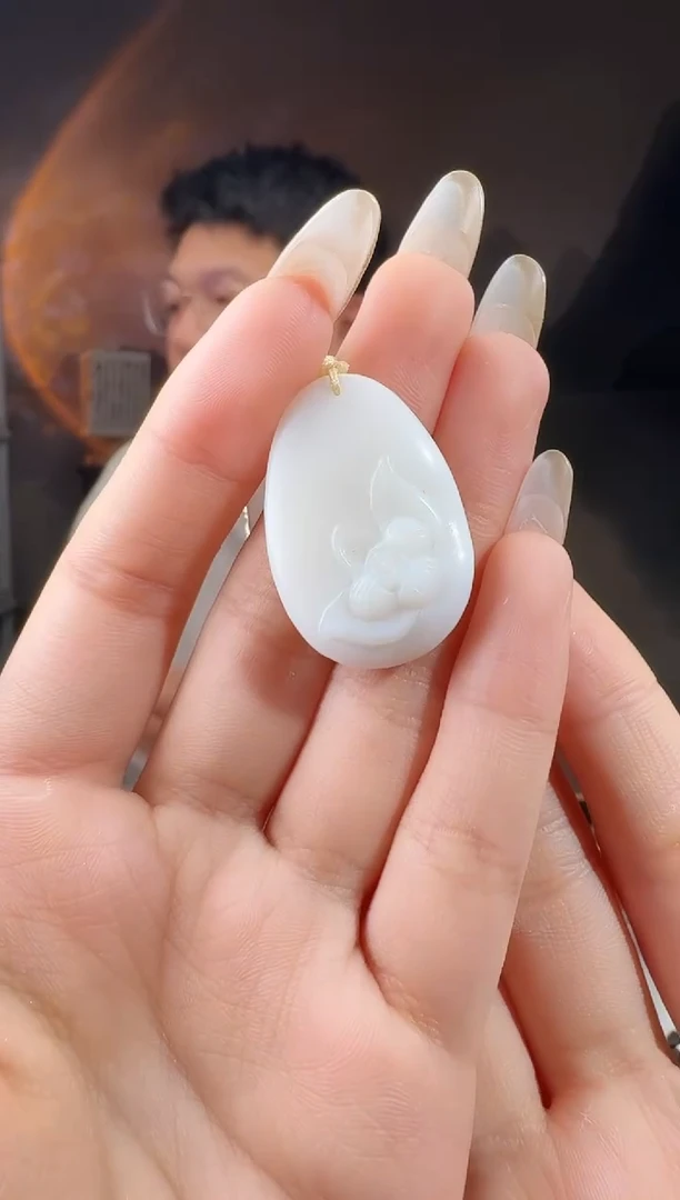 颈饰未镶嵌和田玉随型4