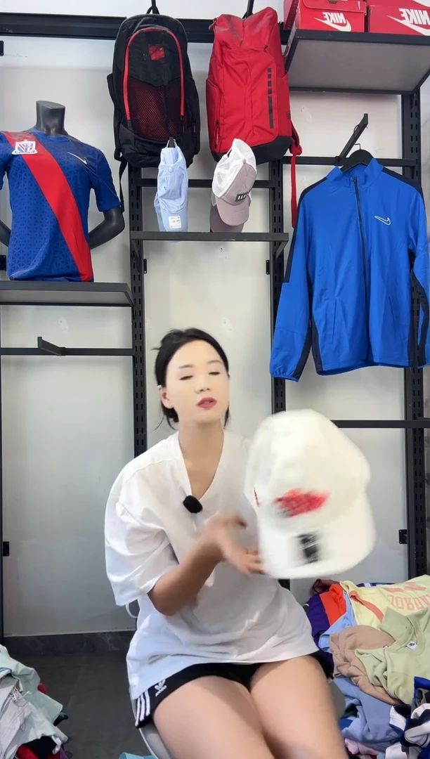 637编码 耐克卫衣服饰过款为准 尺码