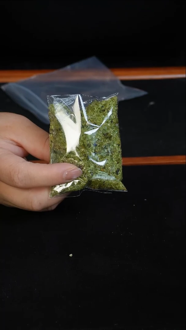 未镶嵌碎石橄榄石橄榄石碎石100g一袋多样性发货