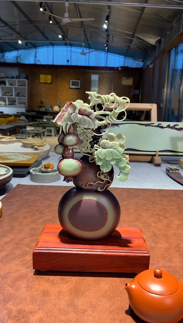 紫袍玉带石葫芦精工摆件作品