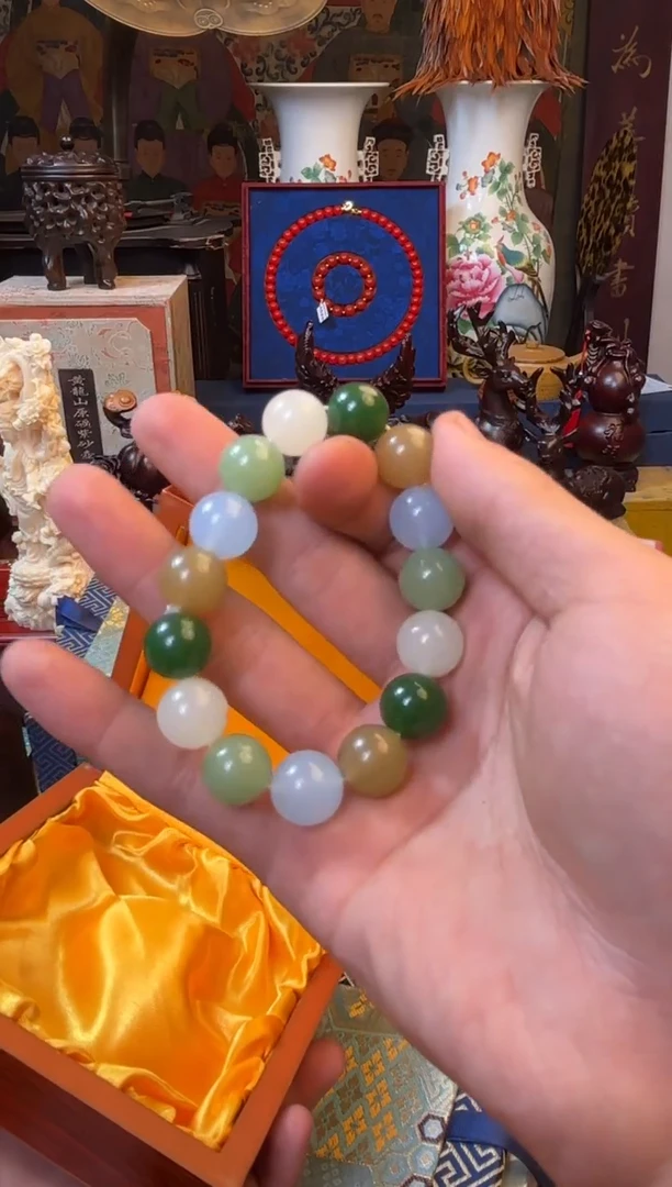 和田玉未镶嵌颈饰———————————————1