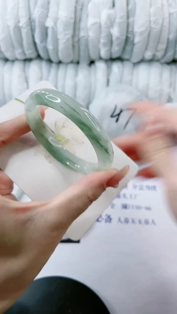 【闪购商品】石英质玉手镯未镶嵌0095534022-