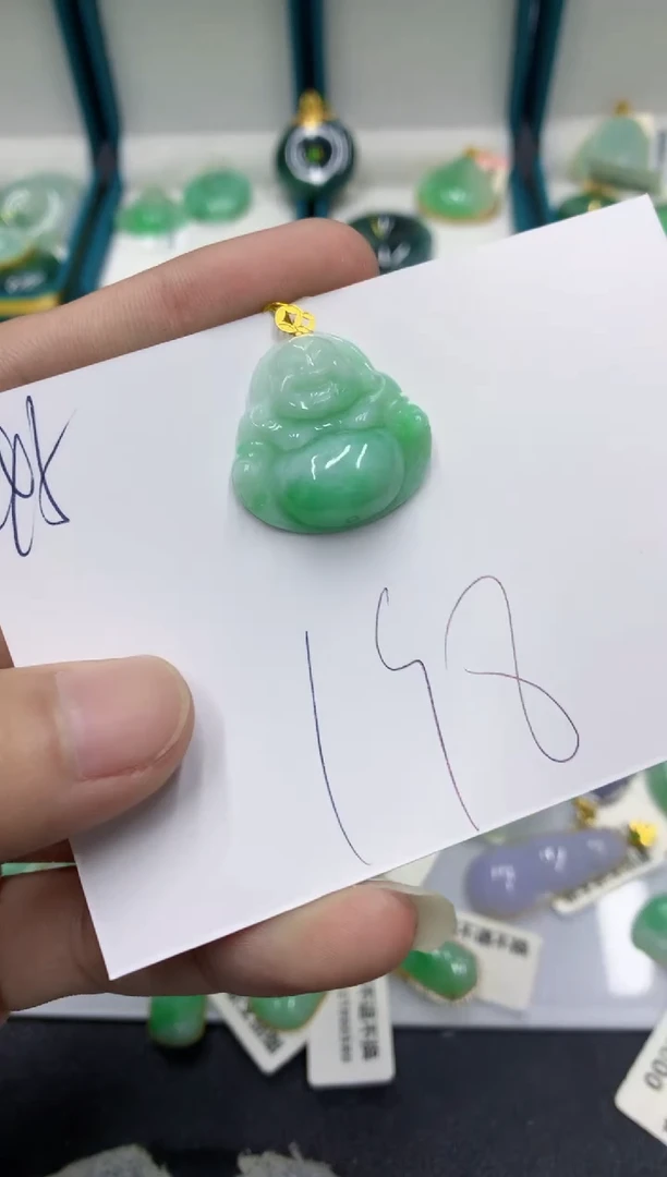 【闪购商品】翡翠颈饰18K金镶嵌翡翠