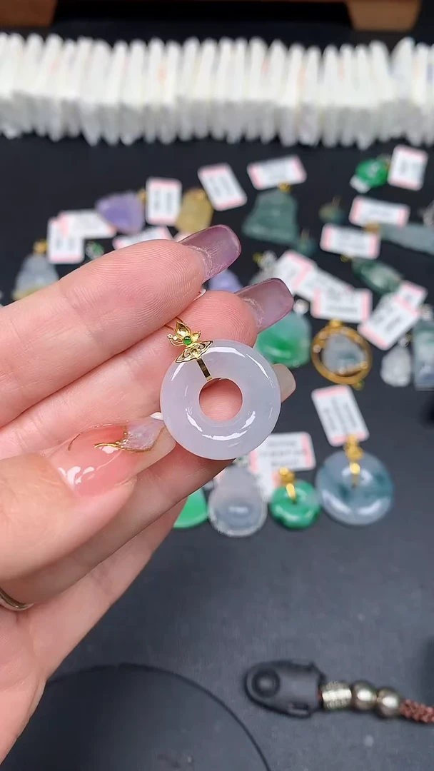 翡翠18K金镶嵌吊坠(不含链)MS189673