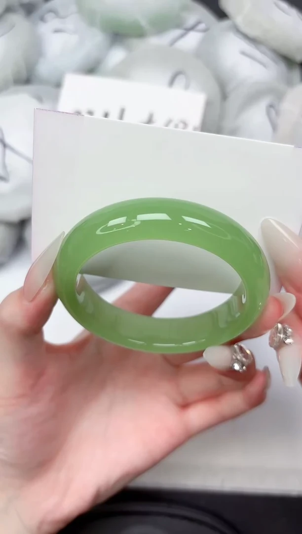 未镶嵌手镯石英质玉308-53