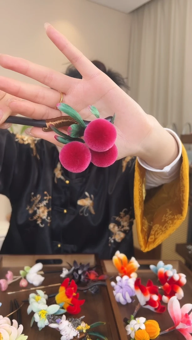 刺绣3颗杨梅发簪