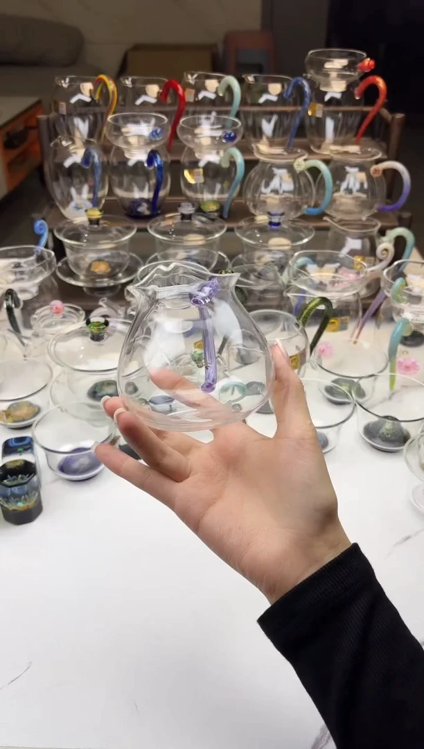 手工艺品玻璃禾器浮莲浅紫色普通盒