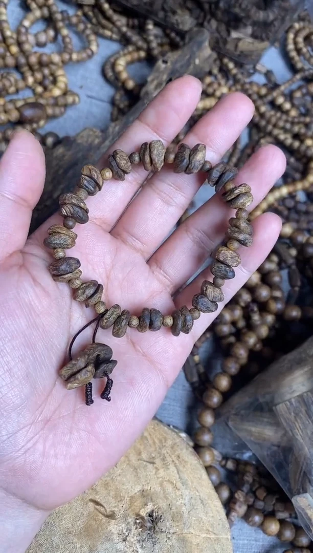 沉香手串主播设计款随型树丁包壳珠单圈手串多样性发一