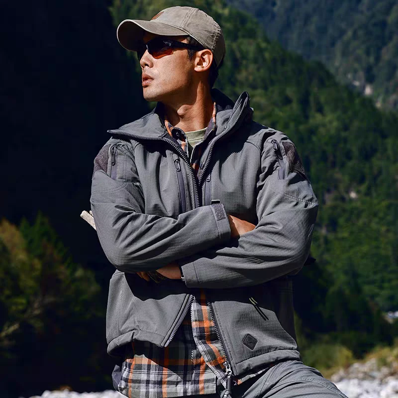 MAGFORCE麦格霍斯C1001户外防泼水战术版连帽软壳衣男女简约徒步