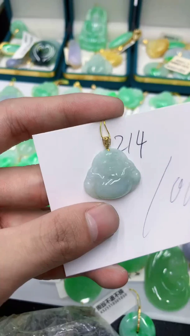 颈饰18K金镶嵌翡翠翡翠