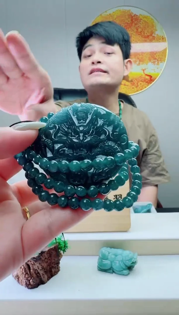翡翠未镶嵌颈饰多样性随机发其一