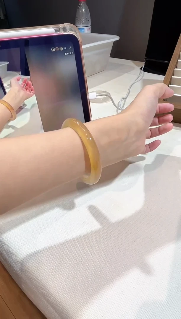 玛瑙/玉髓手镯未镶嵌60鉴赏期48小时