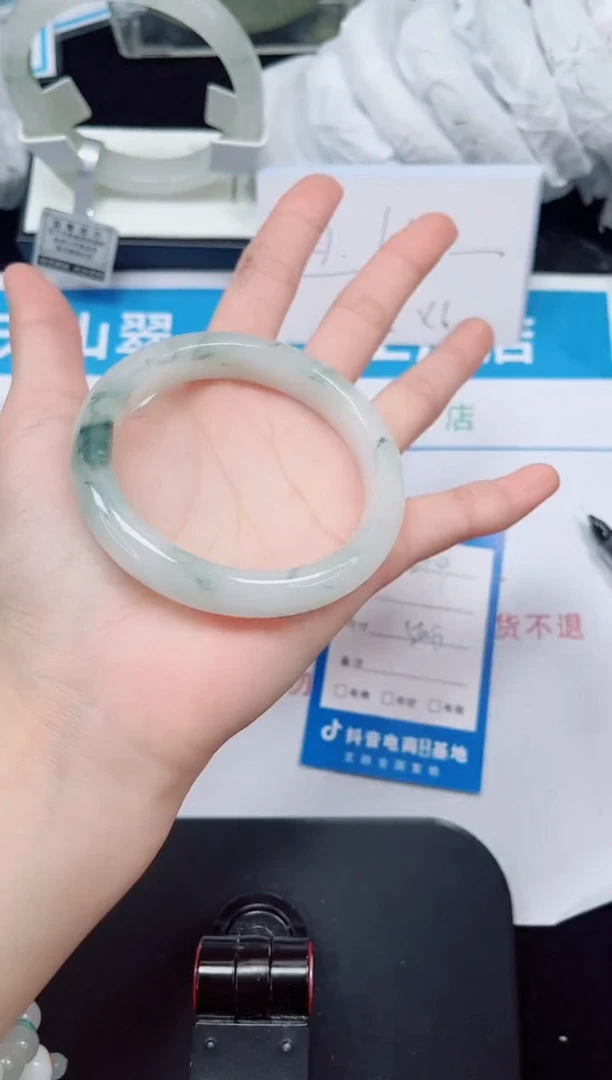 未镶嵌手镯石英质玉204-56/57