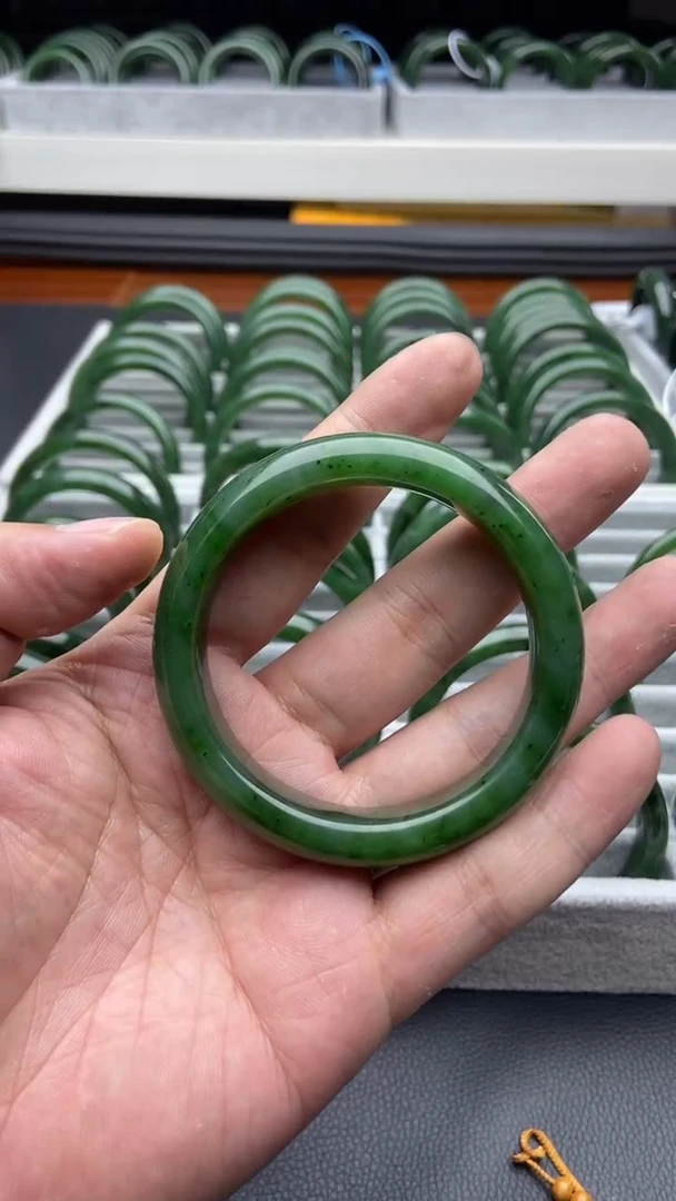 未镶嵌手镯和田玉（碧玉）51-56.1