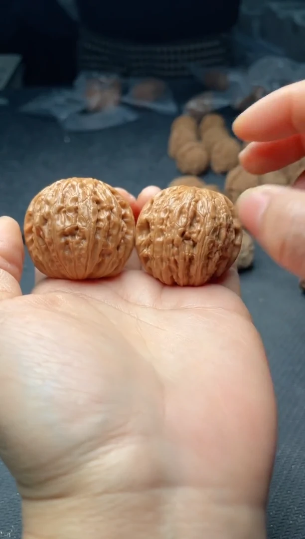 把件文玩核桃w224  铁锤 39尺