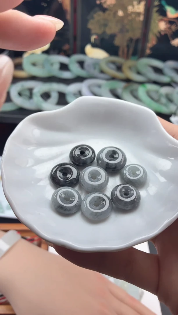 翡翠未镶嵌颈饰A06【多样性发其一】