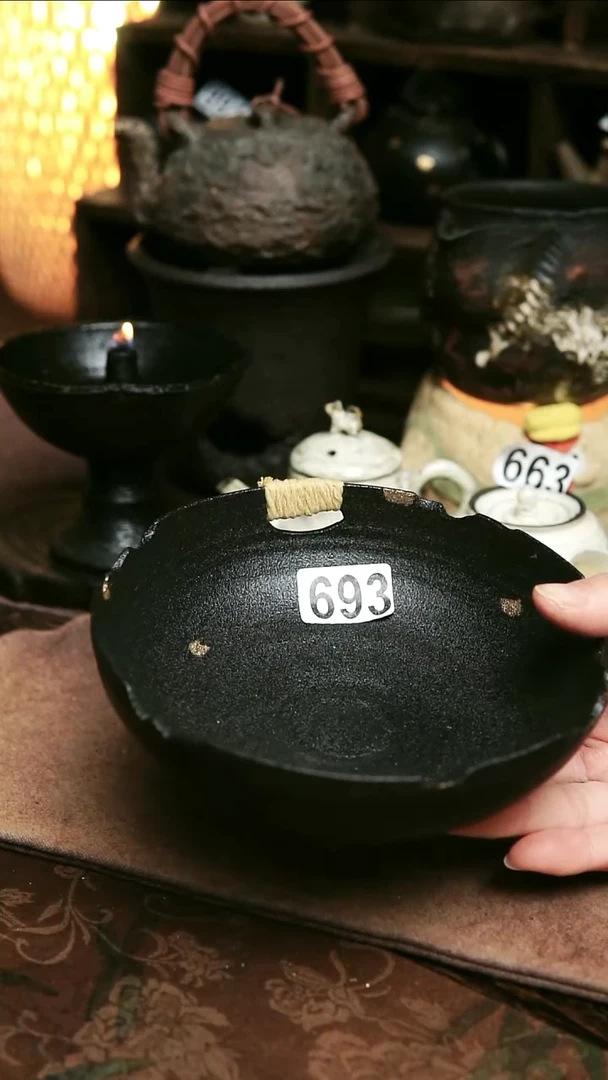 693号紫砂全手工黑金壶承