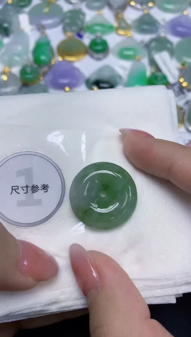 颈饰未镶嵌翡翠天然缅甸翡翠A货百元以上9元证书费自理