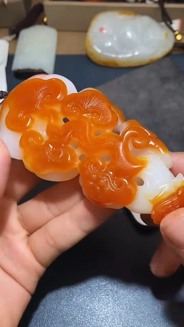 颈饰未镶嵌和田玉迪**卡HX