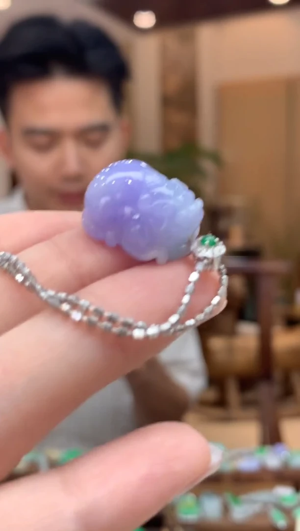 翡翠18K金镶嵌吊坠(不含链)貔貅