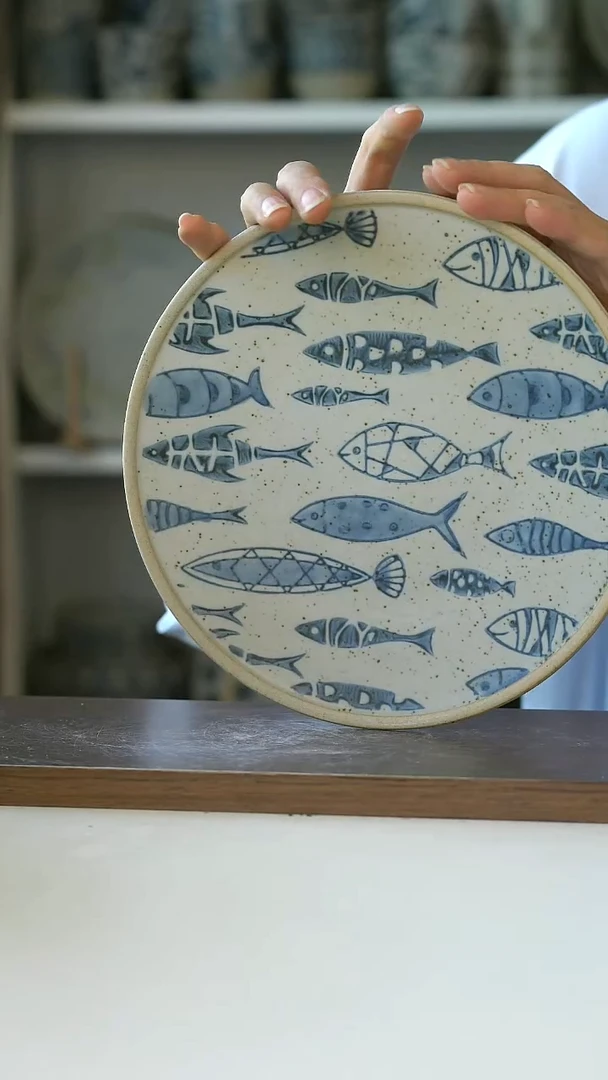 粗陶手绘鱼群赶海早餐盘21cm@4-2@