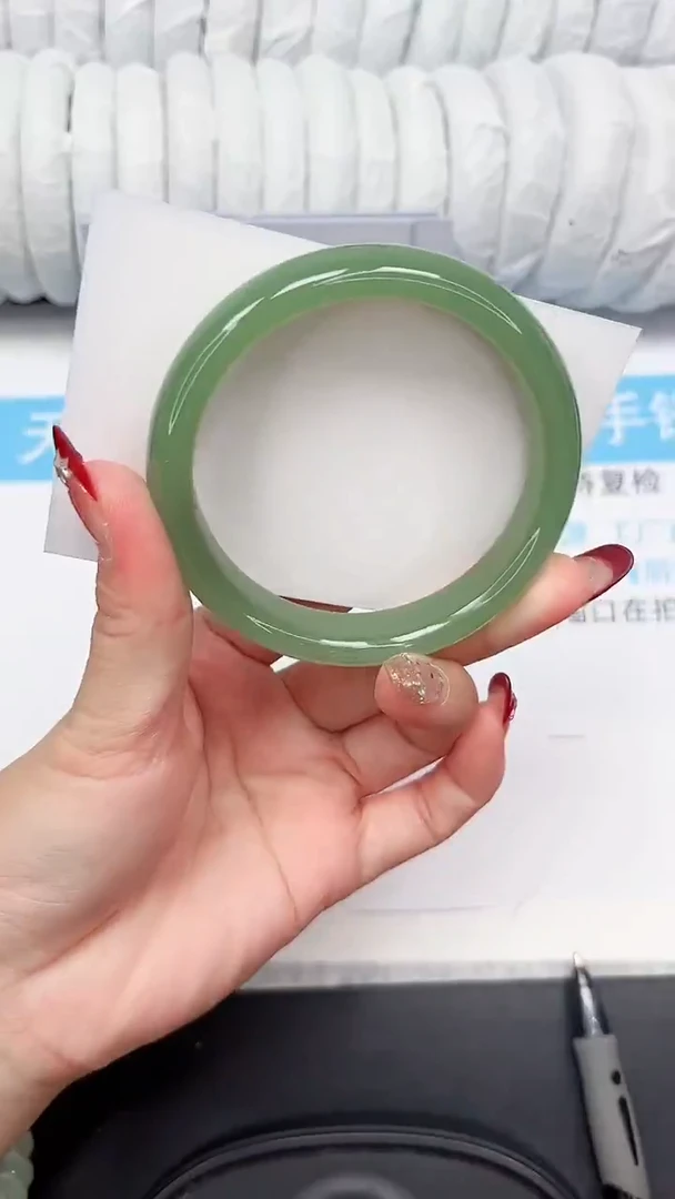 未镶嵌手镯石英质玉77-58.3BQ