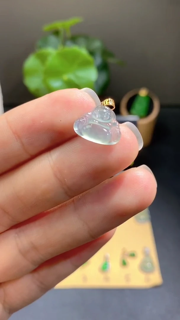 颈饰18K金镶嵌翡翠翡翠A货